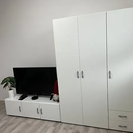 7 Nové Zámky